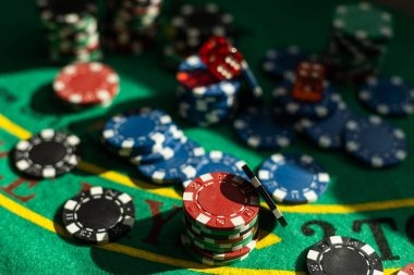 Bonus round and free-spin feature in Fa Cai Shen Deluxe